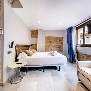 https://ainb-picasso-corders-apartments.catalonia-hotels.com